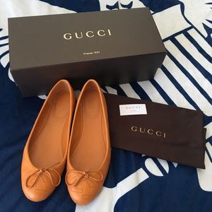 Gucci leather ballet flats